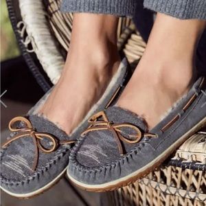 Minnetonka Women's Suede Tilia Moccasin Slippers